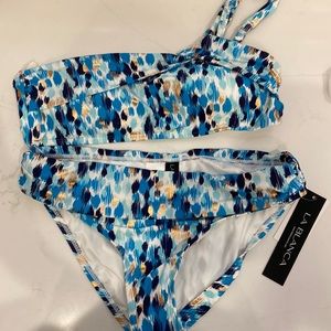La Blanca Bikini size 6